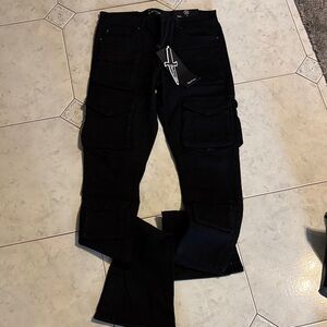 Men's Relaxed Black Jeans with Utility Pockets FIRE